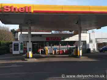 Two people attempt to steal fuel from Shell petrol station on Redbridge Road - Southern Daily Echo