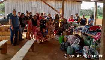 Rio Bonito – Clube de mães se reúne para recebimento de roupas através da Secretaria de Assistência Social - Portal Cantu
