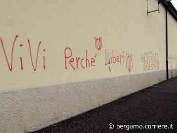 Nembro, altro attacco no vax dopo il cimitero: 1.500 post di deliri e insulti sul sito del Comune - Corriere Bergamo - Corriere della Sera