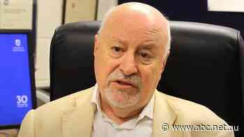 COVID complacency proven in public transport mask wearing, epidemiologist says - ABC News