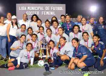 Nanchital se corona en la Liga Municipal de Futbol Femenil - Imagen de Veracruz