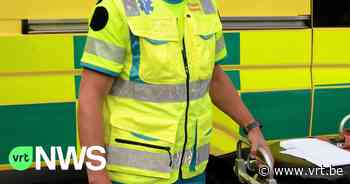 Ambulanciers redden drenkeling uit kanaal in Anderlecht - VRT NWS