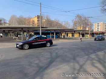 Controlli dei Carabinieri alla Stazione delle Corriere di Modena: arrestato un giovane per spaccio di stupefacenti - Modena 2000