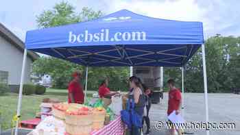 Pekin families prepare for school with fresh produce, medical check ups - Heart of Illinois ABC