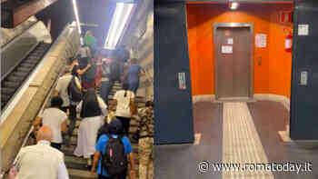 Nella metro manca il personale: niente scale mobili e ascensori dalle 15