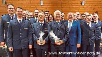 Feuerwehr Haiterbach - Erstmals Vater und Sohn gleichzeitig Ehrenmitglieder - Schwarzwälder Bote