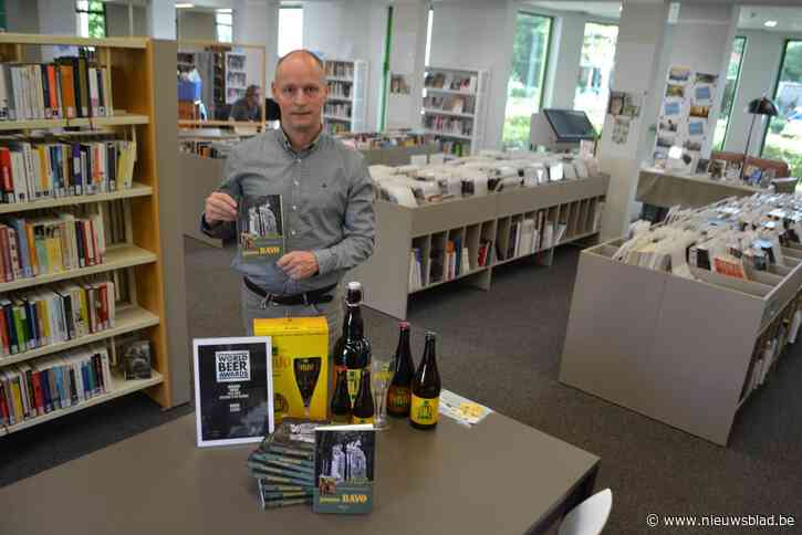 Joeri (49) wil met nieuwste boek armoede bespreekbaar maken en brengt tegelijk hulde aan bier en Gent: “Ik hoop anderen te inspireren met mijn verhaal”