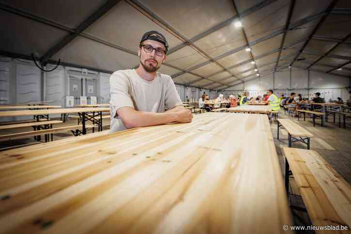 Erdal (27) vluchtte met zijn gezin uit Oekraïne en verblijft nu in Mechels nooddorp: “In België wil ik mijn leven opnieuw opbouwen”