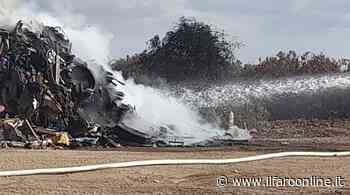 Ardea, incendio a ridosso di Castrum Inui: la colonna di fumo visibile fino a Pomezia - Il Faro online