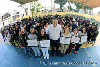 Homenagens destacam conquistas de alunos de escola do Novo Horizonte - Câmara Municipal de Piracicaba (.gov)