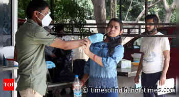 Coronavirus pandemic live updates: Delhi reports over 1,000 Covid cases for second day in row - Times of India