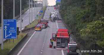 Hindernis op de rijbaan E313 Luik richting Antwerpen ter hoogte van Geel-Oost: één rijstrook versperd - Het Laatste Nieuws