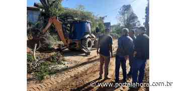 Prefeito Clésio do Marcão vistoria obras na região Norte de Imbituba e recebe representantes do bairro Sambaqui, no Paço Municipal - Portal AHora