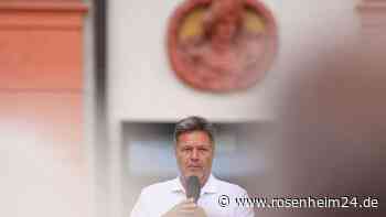 Pfiffe gegen Habeck beim Bürgerdialog