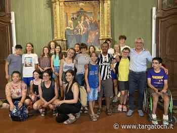 Alba: i ragazzi dell'Ubuntu Camp hanno incontrato il sindaco Bo e l’assessore Boschiazzo - TargatoCn.it