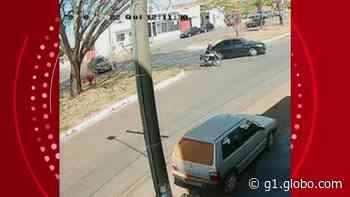 VÍDEO: motociclista morre ao tentar desviar de caminhonete em Coromandel - Globo.com