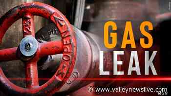 Crews work to repair gas leak in Fergus Falls - KVLY