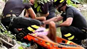 Urbino: Cagli, si infortuna sulle sponde del fiume Bosso, soccorso dai vigili del fuoco - Vivere Marche