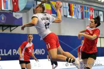 Pallamano, Stefani Petrova firma con la Securfox Ariosto Ferrara | estense.com Ferrara - Estense.com