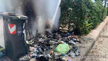 A fuoco carrellati e rifiuti sulla Trani-Bisceglie, Cinquepalmi: «Ma da due anni sono contro ogni regola» - ilgiornaleditrani - Radio Bombo