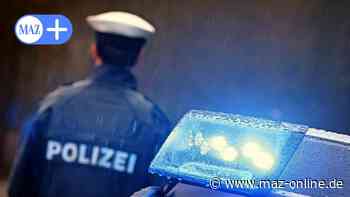 Falkensee: Unbekannte zerstören Scheiben von Buswartehäuschen - Märkische Allgemeine Zeitung