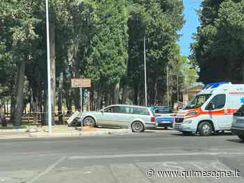 Caos in via Brindisi, automobilista si sente male, lo rianimano e inveisce contro tutti - Qui Mesagne