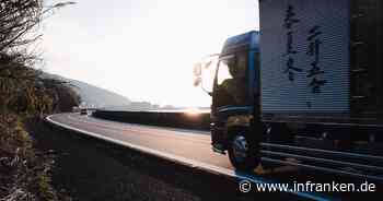 A73 bei Feucht: Lkw rammt Auto und schiebt es in die Mittelleitplanke - inFranken.de