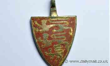 Three lions on a pendant: 12th Century treasure found in HS2 dig
