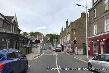 Broughty Ferry, Crime, News | Drivers risking lives on Broughty Ferry crossing - AngusWorld