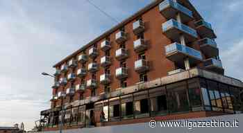 Jesolo, blitz nell'hotel abbandonato a caccia di pusher: «È vicino al luogo della sparatoria» - ilgazzettino.it