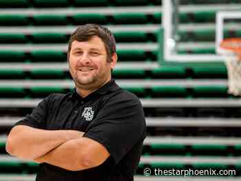 New Huskies men's hoops coach benefits from early start in basketball