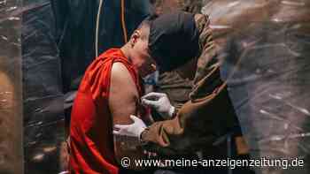 Russischen Truppen droht Isolation – Liste getöteter Asow-Kämpfer veröffentlicht