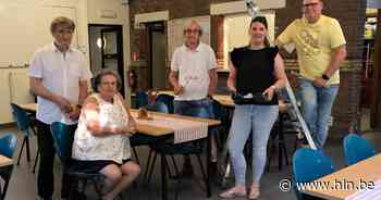 Vrijwilligers frissen wijkhuis Papenhof op: “Voor wat hoort wat” - Het Laatste Nieuws