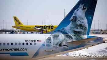 Another vote delay leaves Spirit's merger with Frontier in question while JetBlue circles - CNBC