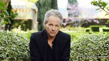 Lindsey Buckingham Extends 2022 Tour Dates: Ticket Presale Code & On-Sale Info - Zumic