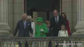 The Queen's Jewels on Display on Buckingham Palace - ABC10.com KXTV