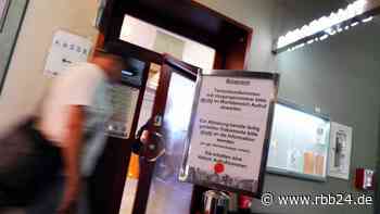 Berliner Verwaltung bei Sprechzeiten noch im Pandemie-Modus - rbb24