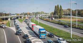 Aanschuiven op E40 richting kust na ongeval ter hoogte van Zwijnaarde - Het Laatste Nieuws