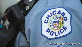 Man charged with choking Chicago police officer unconscious in Lawndale - Chicago Sun-Times