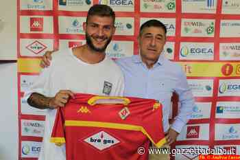 Simone Menabò nuova punta centrale del Bra - http://gazzettadalba.it/