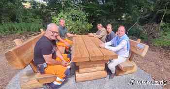 Neue Möbel in Blomberg warten auf die Wanderer | Lokale Nachrichten aus Blomberg - Lippische Landes-Zeitung