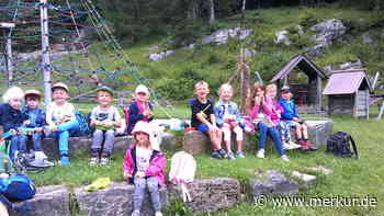 Kindergartenkinder der Kita St. Florian in Farchant warfen einen Blick raus aus dem Kindergartenalltag - Merkur.de