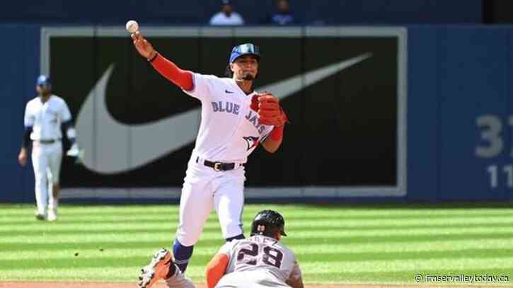 Teoscar Hernandez’s three-run homer lifts Blue Jays over Tigers 5-3