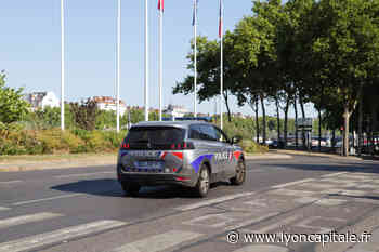 Lyon : un homme ivre arrêté après avoir incendié une voiture dans le 6e - Lyon Capitale