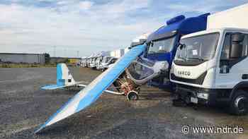 Pilot muss Ultraleichtflugzeug in Hildesheim notlanden - NDR.de