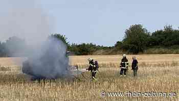 Strohballenpresse fängt auf Stoppelfeld in Rübenach Feuer: Landwirt verhindert Flächenbrand - Rhein-Zeitung