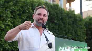 Abascal no traga con cortinas de humo: «No es que Sánchez no tenga corbata, es que no tiene vergüenza» - Okdiario