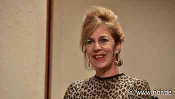 Barbara Vinken über die Geschichte der Mode - NDR.de