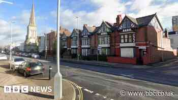 Gloucester man attacked in suspected homophobic hate crime - BBC