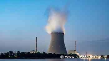 Dobrindt: AKW-Laufzeitverlängerung um fünf Jahre ist denkbar - Süddeutsche Zeitung - SZ.de